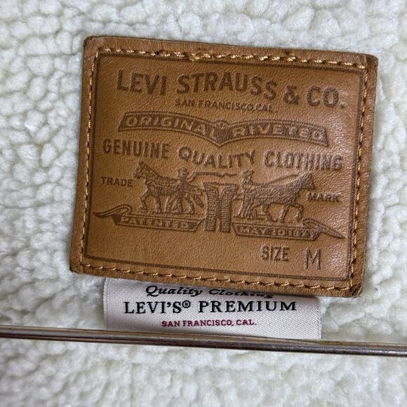 Levi's Jacket Womens Medium Ex-Boyfriend Sherpa‎ Trucker Denim Jean Coat $89 OOS - Picture 11 of 16